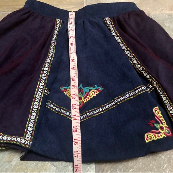 NWT Embroidered Skort - Picture 9 of 9